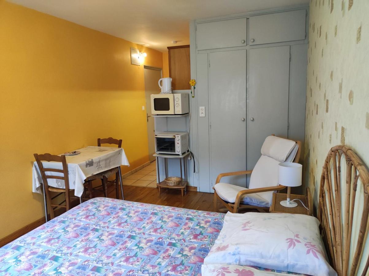 Residence L'Alexandra 2 Etoiles บูร์บอนน์-เลส์-แบงส์ ภายนอก รูปภาพ