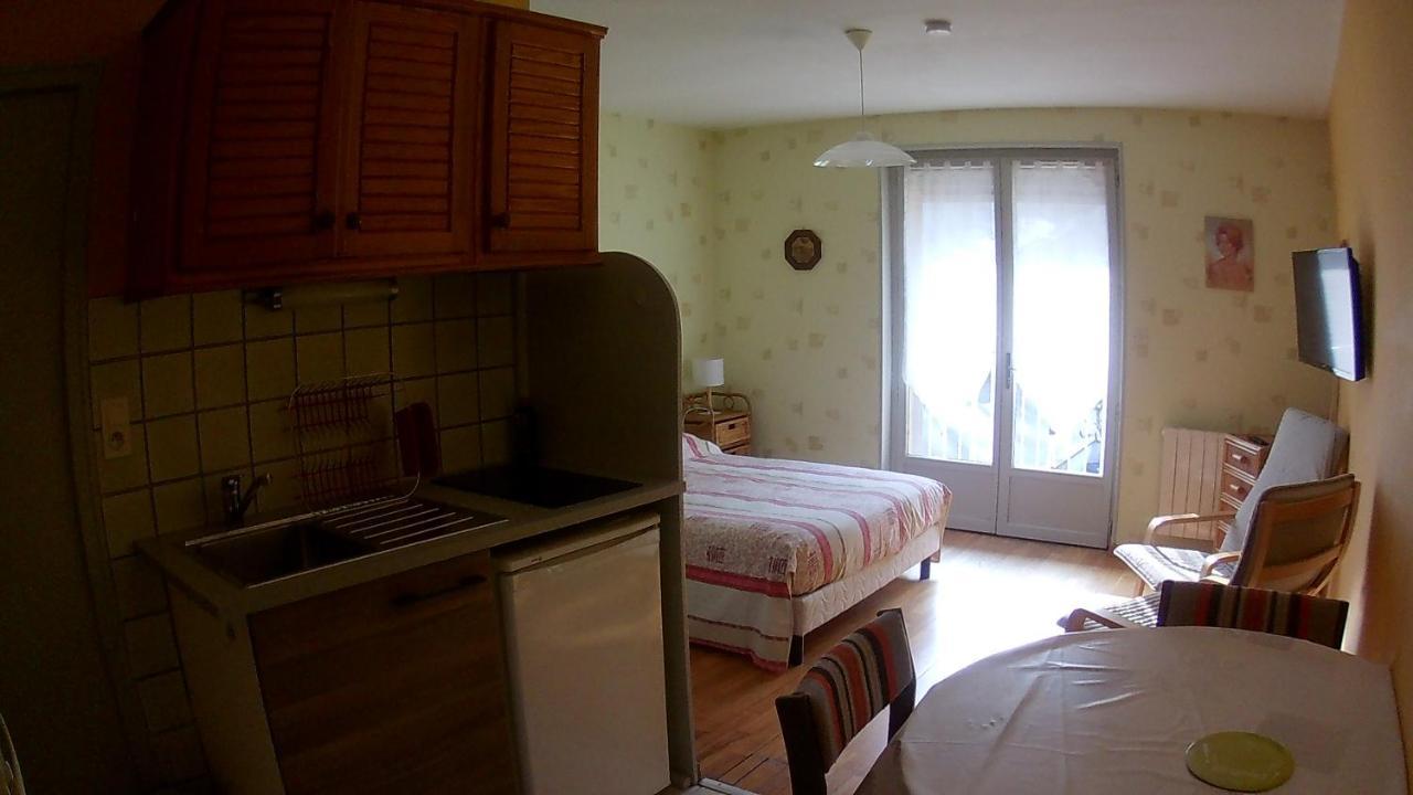 Residence L'Alexandra 2 Etoiles บูร์บอนน์-เลส์-แบงส์ ภายนอก รูปภาพ