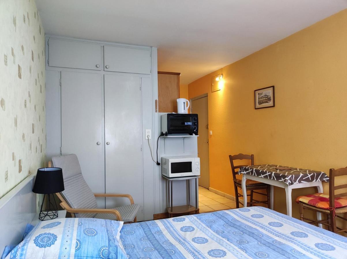 Residence L'Alexandra 2 Etoiles บูร์บอนน์-เลส์-แบงส์ ภายนอก รูปภาพ